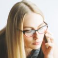 Dla kogo okulary z antyrefleksem sprawdzą się najlepiej?