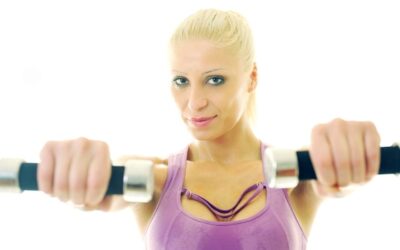 Jak ćwiczyć na siłowni kobietą i czuć się pewnie?