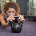 Jak często trenować z kettlebell, żeby zobaczyć efekty?