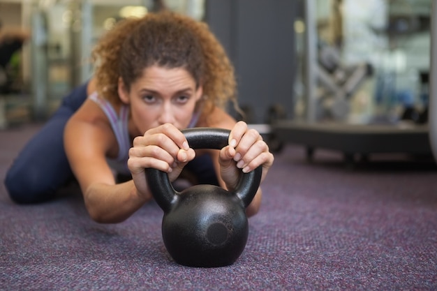 Jak często trenować z kettlebell, żeby zobaczyć efekty?