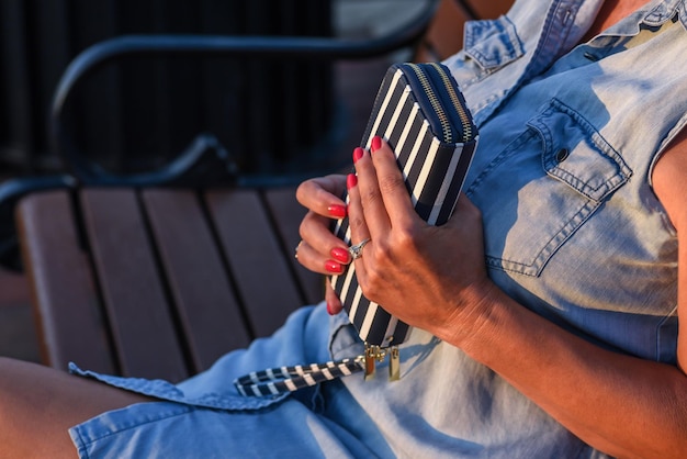 Jak ubrać się na koncert popowy żeby czuć się swobodnie?