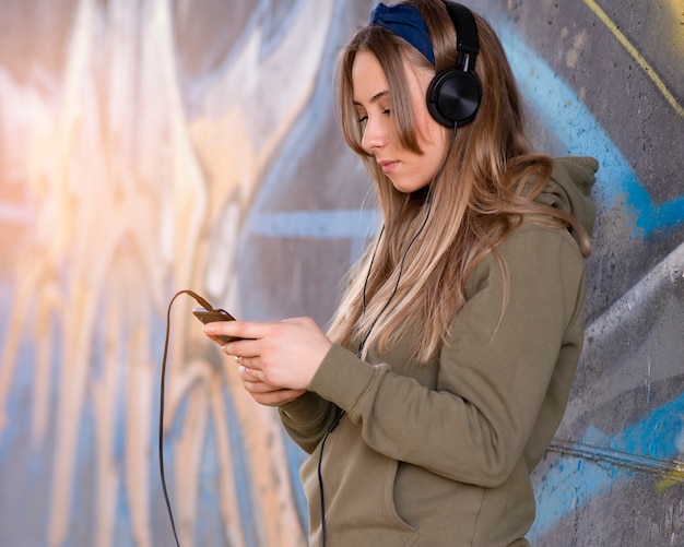 Jak bezpłatnie ściągnąć muzykę z legalnych źródeł?