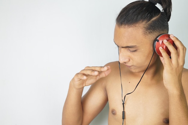 Jak rozpoznać piosenkę po nuceniu w kilka chwil?