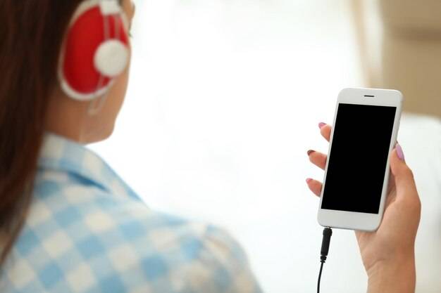 Jak szybko pobrać piosenki na telefon bez dodatkowych komplikacji?