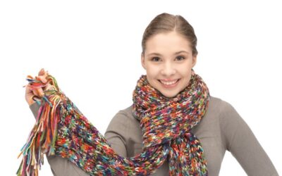 Jak wiązać szalik w kratę żeby wyglądać stylowo?