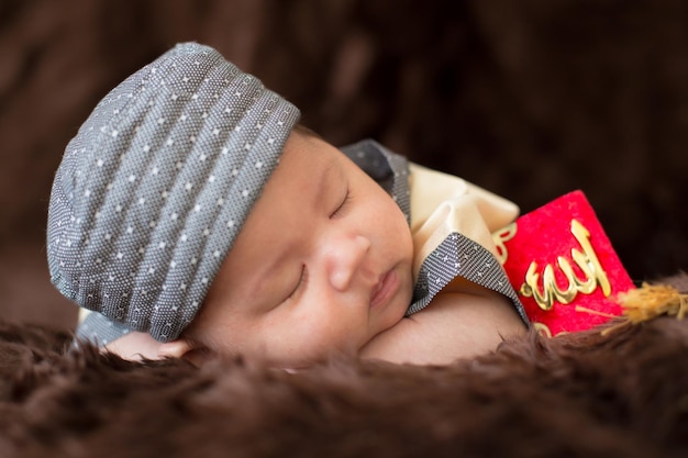 Kim Born kim jest i czym się zajmuje?