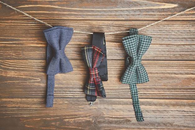 Apaszka jak wiązać w stylu retro aby podkreślić swój look?