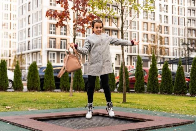 Jak ćwiczyć na trampolinie i czerpać z tego przyjemność?