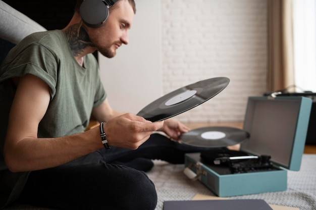 Jak ściągać albumy muzyczne za darmo bez naruszania prawa?