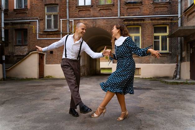 West coast swing co to za taniec i skąd się wziął?