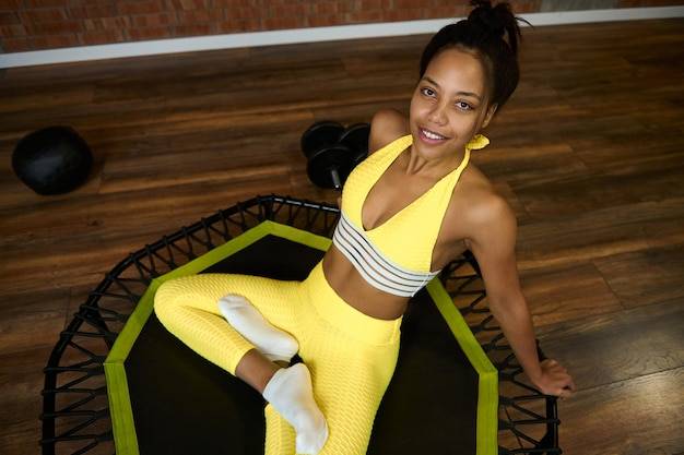 Czy trampolina odchudza i wspomaga utratę wagi?